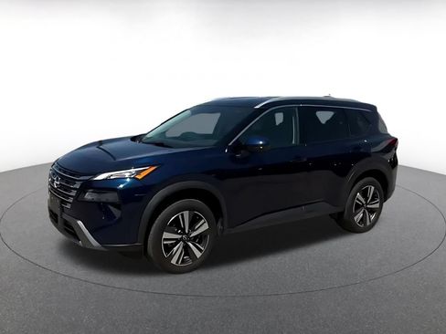 Used 2026 Nissan Rogue SL FWD image 6