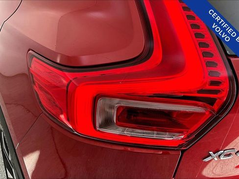 Used 2023 Volvo XC40 B5 Ultimate w/ Protection Package Premier image 41