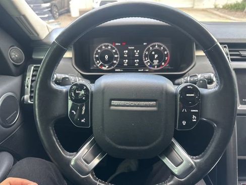 Used 2020 Land Rover Discovery Landmark image 11