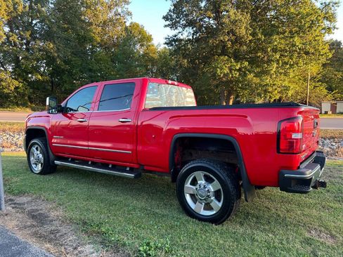 Used 2016 GMC Sierra 2500 SLT w/ Duramax Plus Package image 2