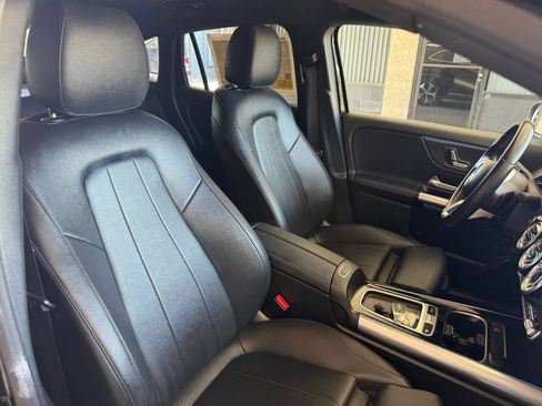 Used 2025 Mercedes-Benz GLA 250 image 36