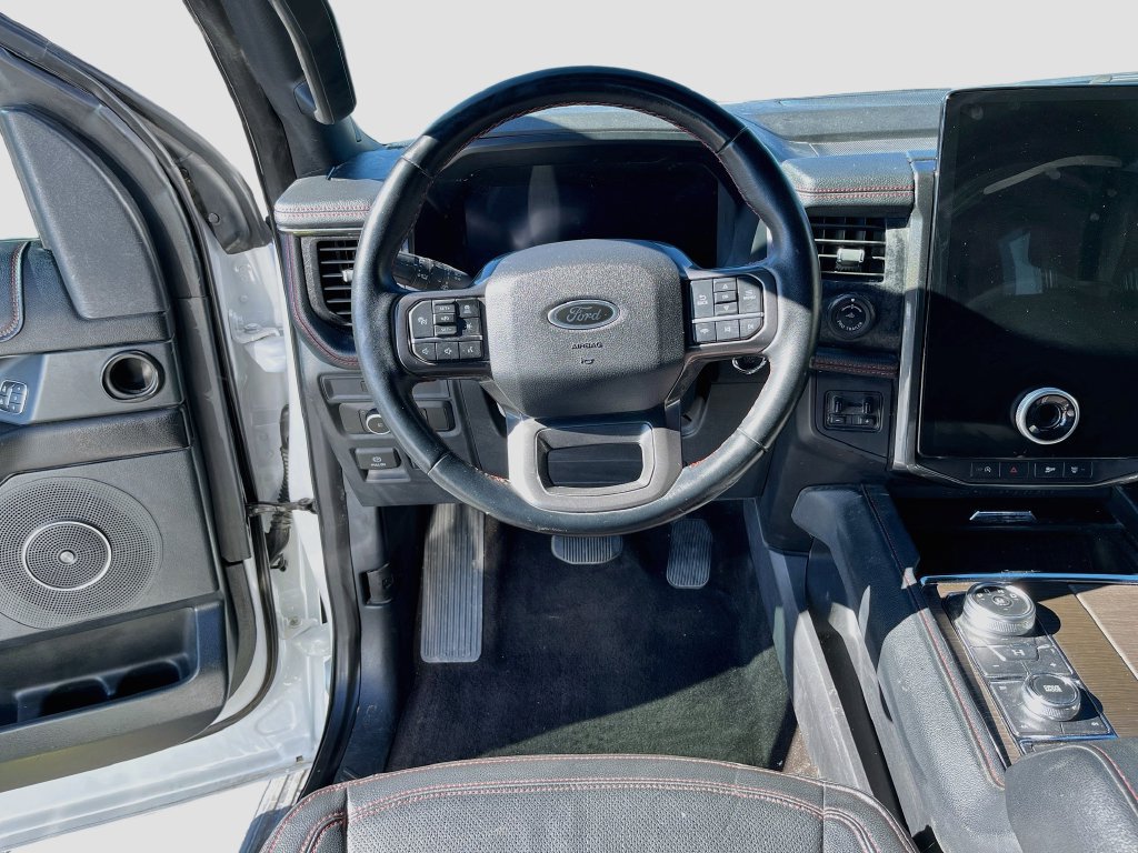 Used 2023 Ford Expedition Limited AWD/4WD image 23