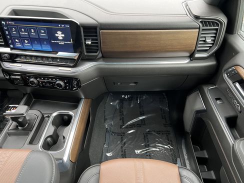 Used 2023 Chevrolet Silverado 1500 High Country w/ Max Trailering Package image 33