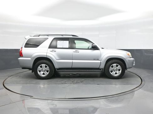 Used 2007 Toyota 4Runner SR5 image 8