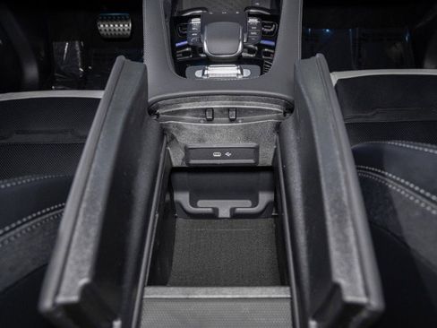 New 2026 Mercedes-Benz GLE 63 AMG S image 25