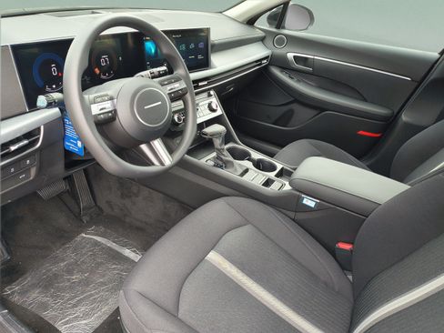 New 2026 Hyundai Sonata SE FWD image 17