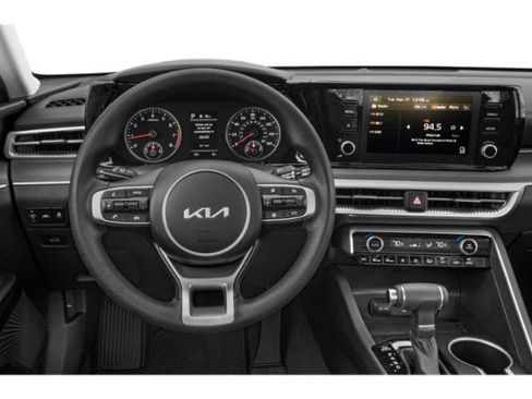 Used 2023 Kia K5 LXS FWD image 17