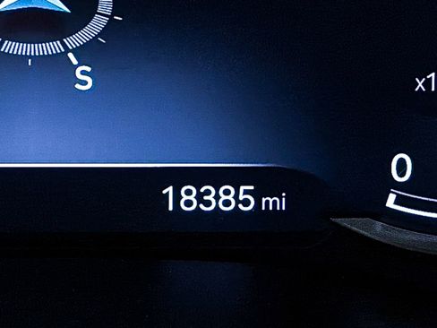 Used 2024 Genesis GV80 2.5T image 33