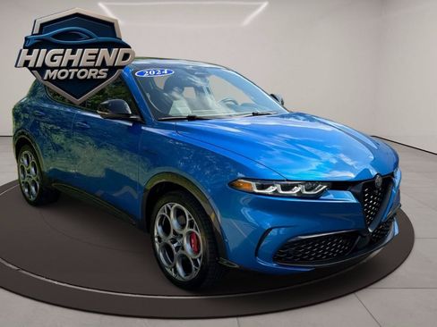Used 2024 Alfa Romeo Tonale Veloce AWD/4WD image 8