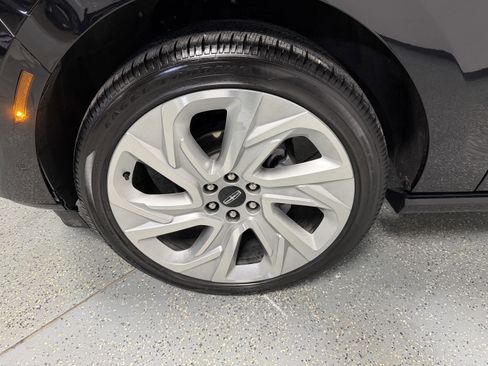 Used 2025 Lincoln Navigator Reserve image 39