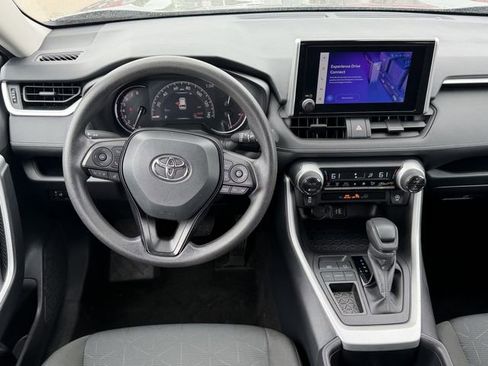 Certified 2025 Toyota RAV4 XLE FWD image 10