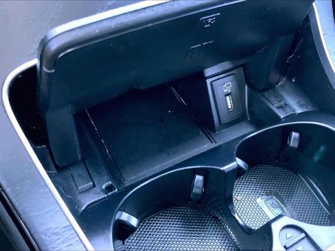 Used 2021 Mercedes-Benz C 300 Sedan image 35