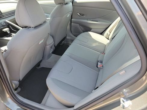 New 2026 Hyundai Elantra SE FWD image 25