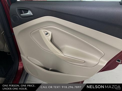 Used 2013 Ford C-MAX SEL image 41