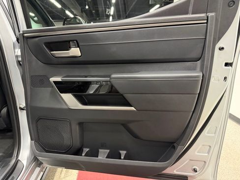 Used 2024 Toyota Tundra Limited image 28