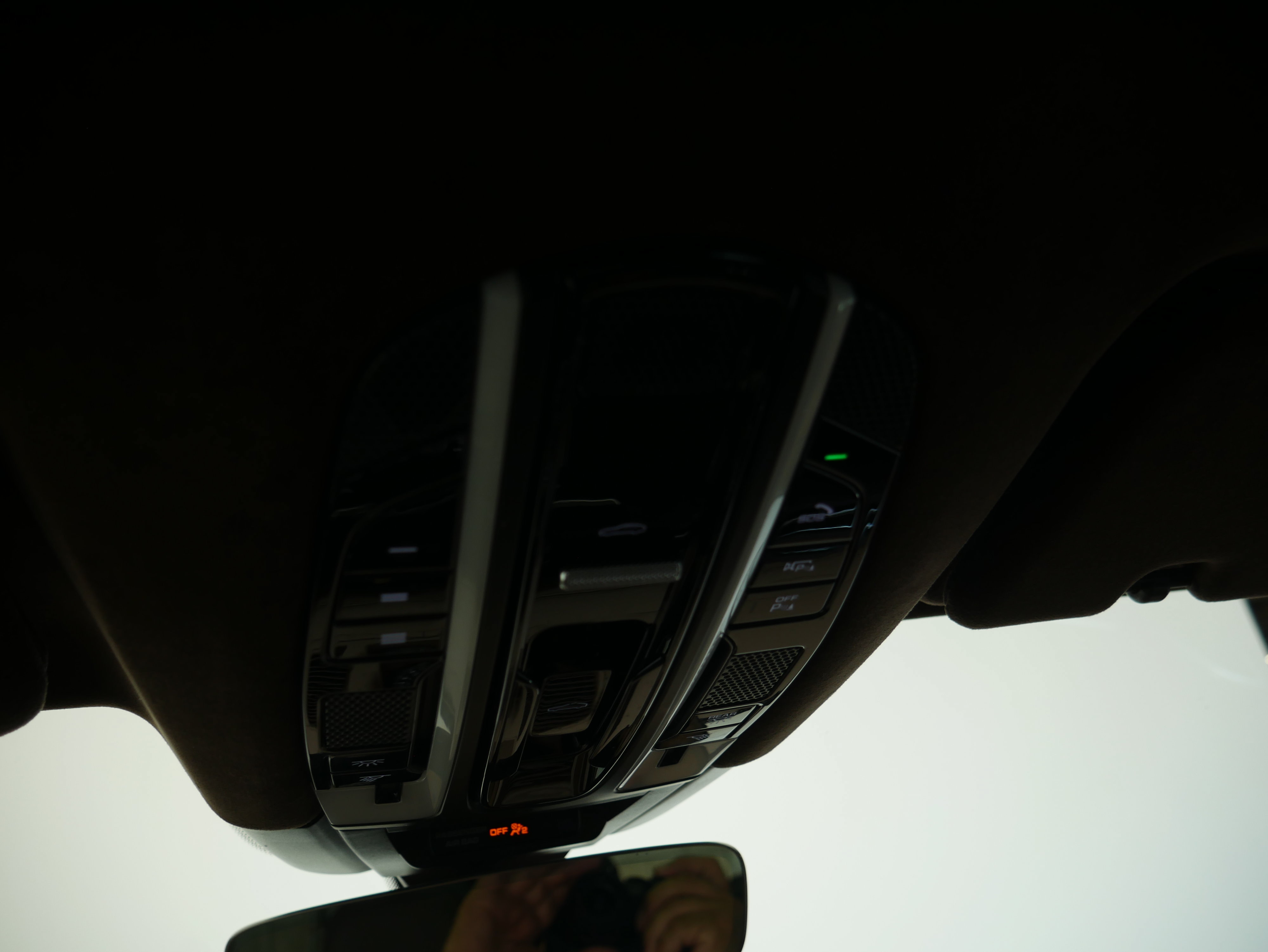Certified 2023 Porsche Cayenne Turbo AWD/4WD image 40
