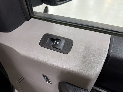 Used 2019 Ford F150 XL w/ Equipment Group 101A Mid AWD/4WD image 39