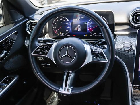 Used 2023 Mercedes-Benz C 300 Sedan image 16
