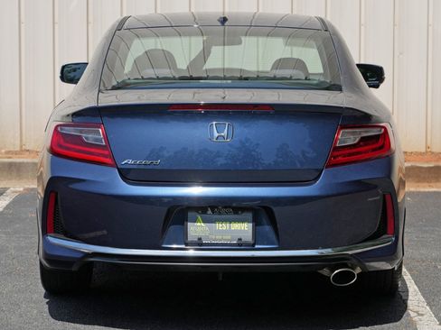 Used 2017 Honda Accord EX image 40
