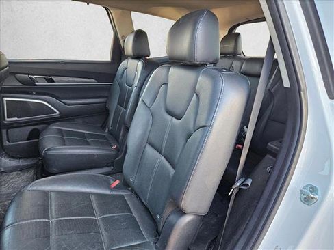 Used 2021 Kia Telluride EX w/ EX Premium Package image 17