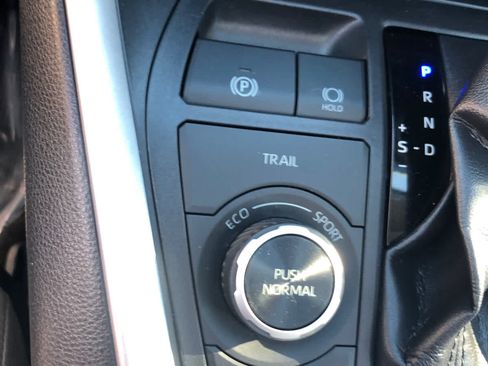 Used 2019 Toyota RAV4 XLE w/ Convenience Package AWD/4WD image 19