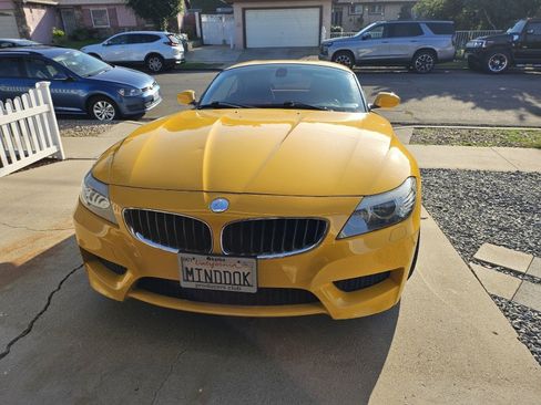 Used 2012 BMW Z4 sDrive28i image 3