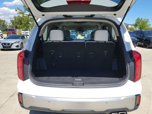 Used 2024 Kia Telluride S AWD/4WD image 14