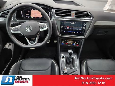 Used 2023 Volkswagen Tiguan SEL R-Line AWD/4WD image 25