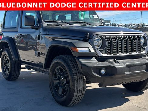Used 2025 Jeep Wrangler Sport image 3