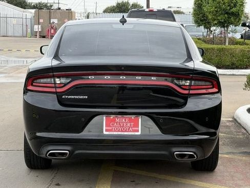 Used 2023 Dodge Charger SXT RWD image 5