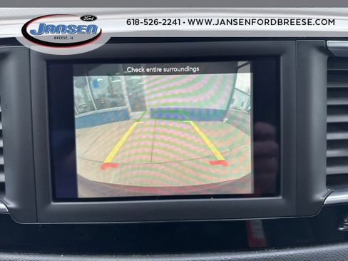 Used 2021 Chrysler Voyager Lxi image 23