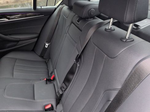 Certified 2023 BMW 530i w/ Executive Package image 30