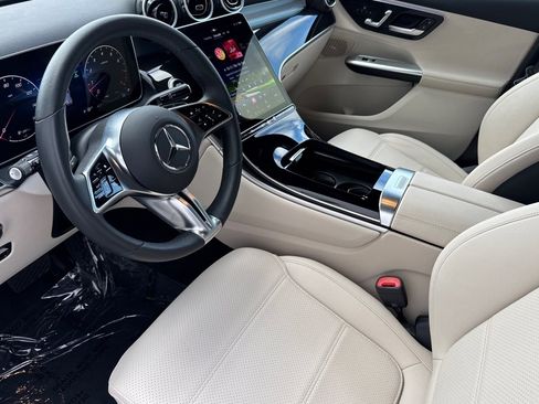 Certified 2026 Mercedes-Benz GLC 300 image 10