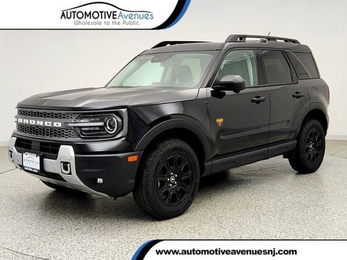 Used 2025 Ford Bronco Sport Badlands AWD/4WD image 1