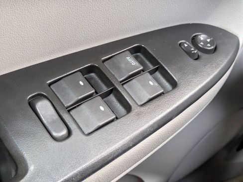 Used 2010 Chevrolet Impala LS FWD image 21