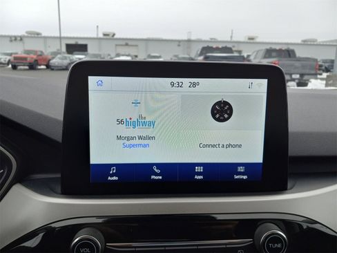 Used 2022 Ford Escape SE image 19