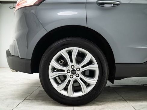 Used 2024 Ford Edge Titanium image 33