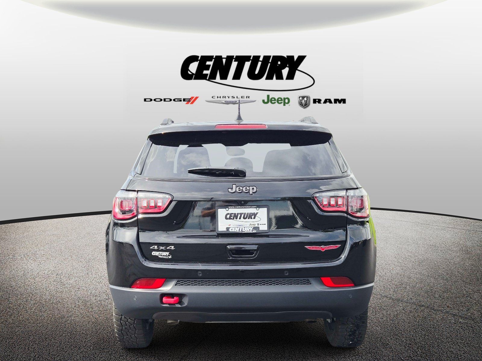 Used 2024 Jeep Compass Trailhawk AWD/4WD image 6