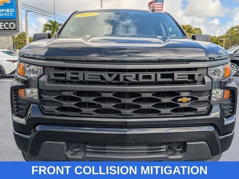 Used 2024 Chevrolet Silverado 1500 Custom image 2