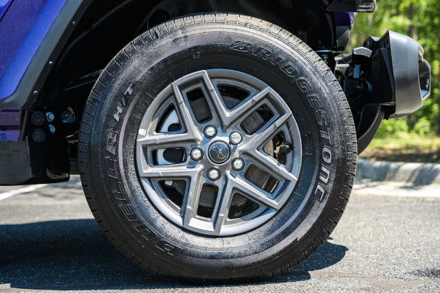 New 2026 Jeep Gladiator Sport AWD/4WD image 37