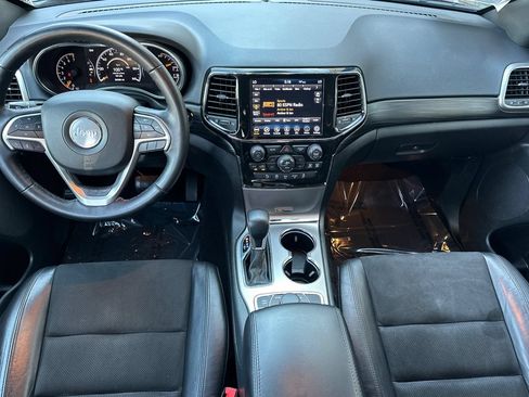 Used 2022 Jeep Grand Cherokee Laredo X AWD/4WD image 13