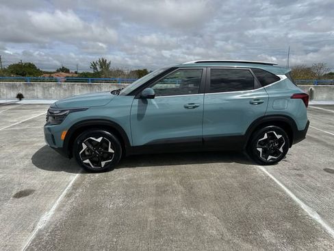 Used 2024 Kia Seltos EX AWD/4WD image 17