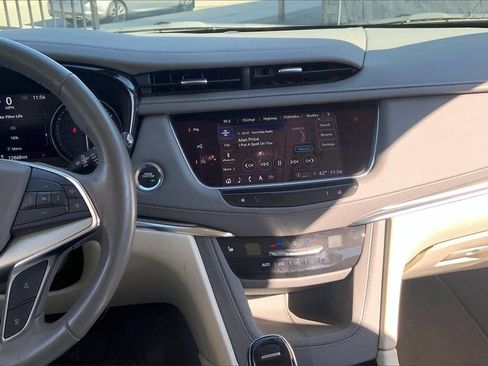 Certified 2023 Cadillac XT5 Premium Luxury w/ Technology Package image 8