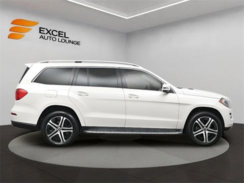 Used 2016 Mercedes-Benz GL 450 4MATIC w/ Premium I Package image 6
