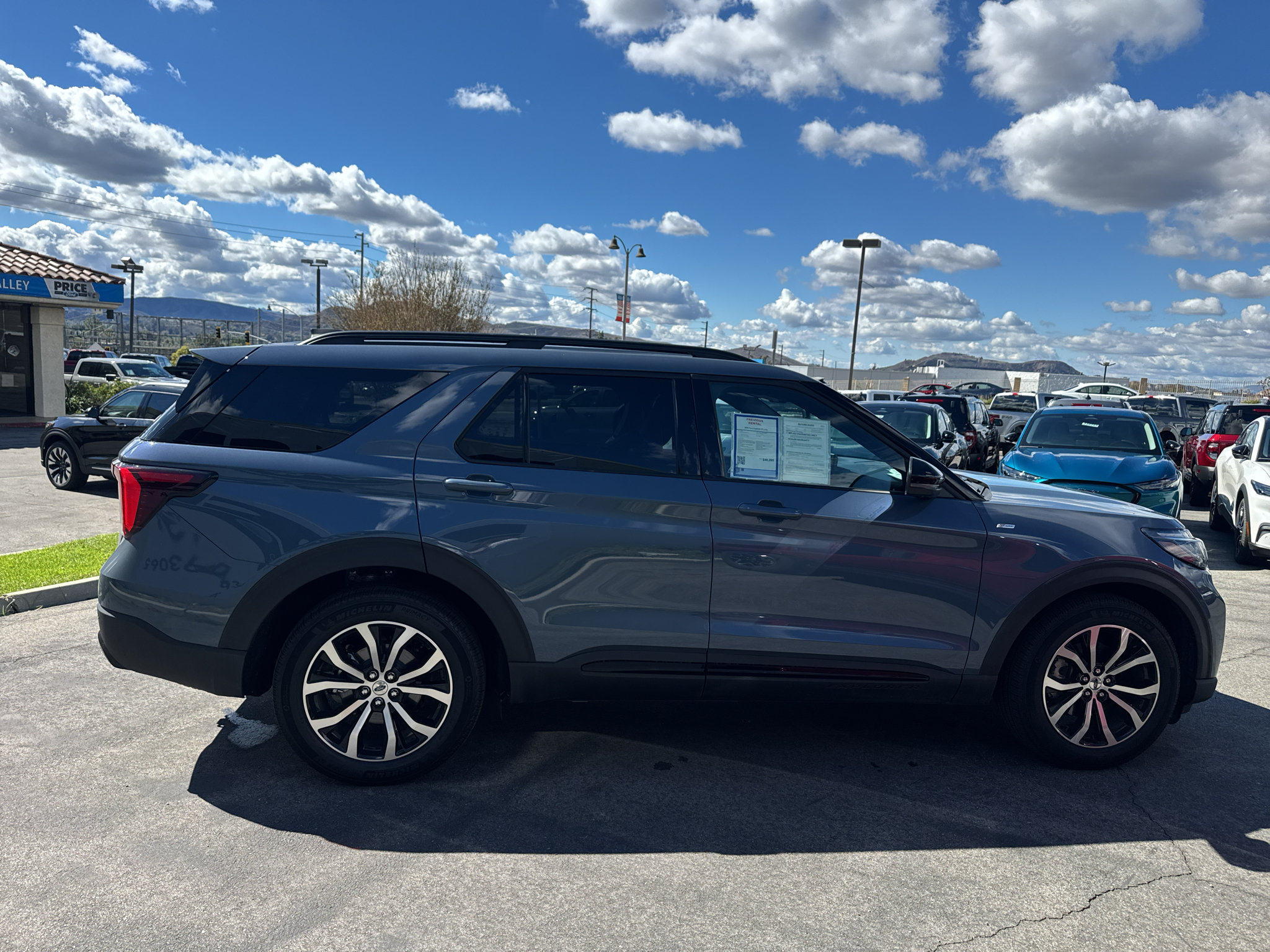 Used 2026 Ford Explorer ST-Line RWD image 4