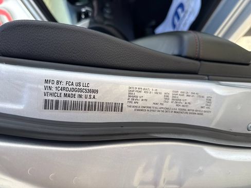 Used 2025 Dodge Durango GT AWD/4WD image 30