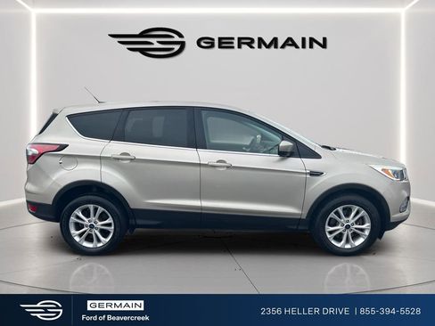 Used 2017 Ford Escape SE w/ SE Cold Weather Package image 8