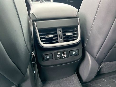 Used 2025 Subaru Outback Limited image 21