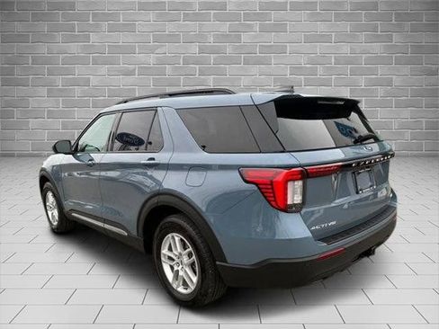 Certified 2025 Ford Explorer Active image 5