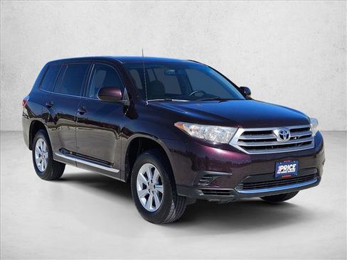 Used 2012 Toyota Highlander FWD image 3